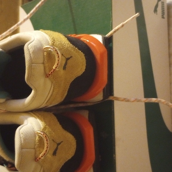 Unisex pumas - Picture 2 of 3